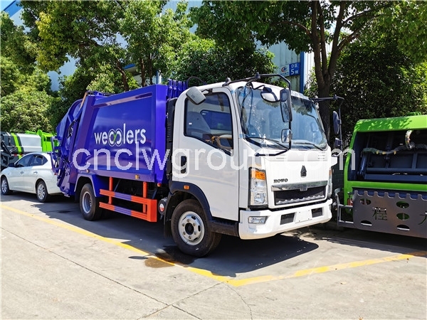 HOWO 4x2 5m3 Garbage Compactor Truck