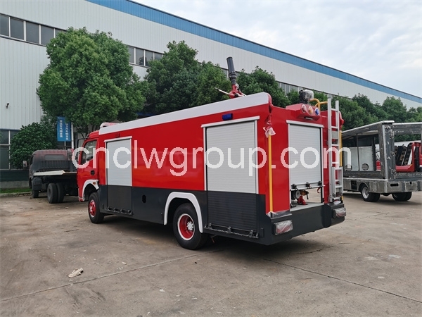 Dongfeng 4x2 4,500 liter Fire Truck