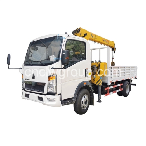 HOWO Truck Mounted 3.2 Ton Crane