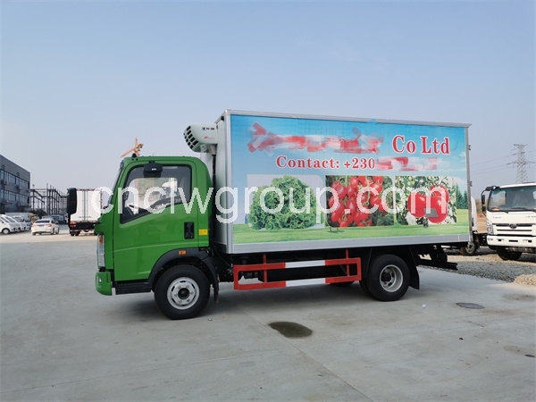 HOWO RHD 4-Ton Refrigerated Truck