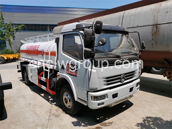Dongfeng 6,000 liter Refuel Truck