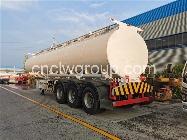 Chengli 40,000 liter Fuel Tank Trailer