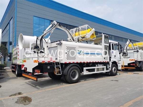 SHACMAN Tunnel Wall Cleaning Truck