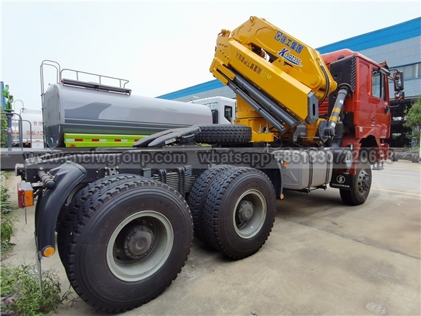 SHACMAN 6x4 Tractor with Crane