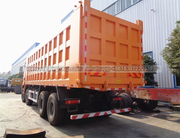 SHACMAN 8x4 Dump Truck