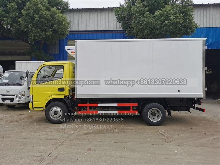 Dongfeng 5 tons Refrigerator Truck