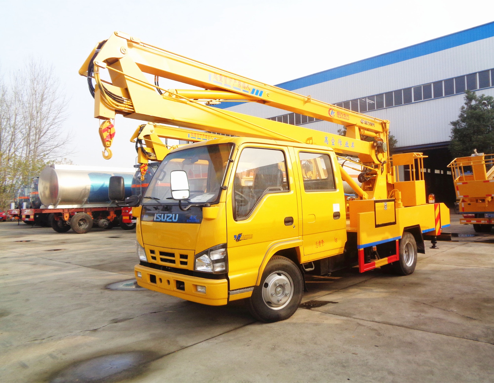 A Must-see for Bewbies! How to Operate the Aerial Work Vehicle