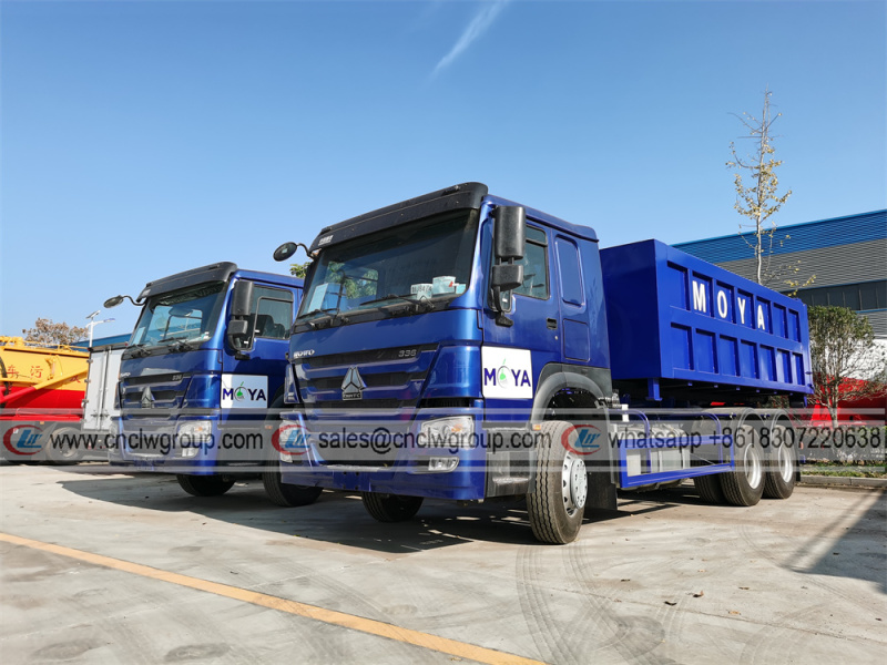 HOWO 6x4 Hook Lift Waste Truck
