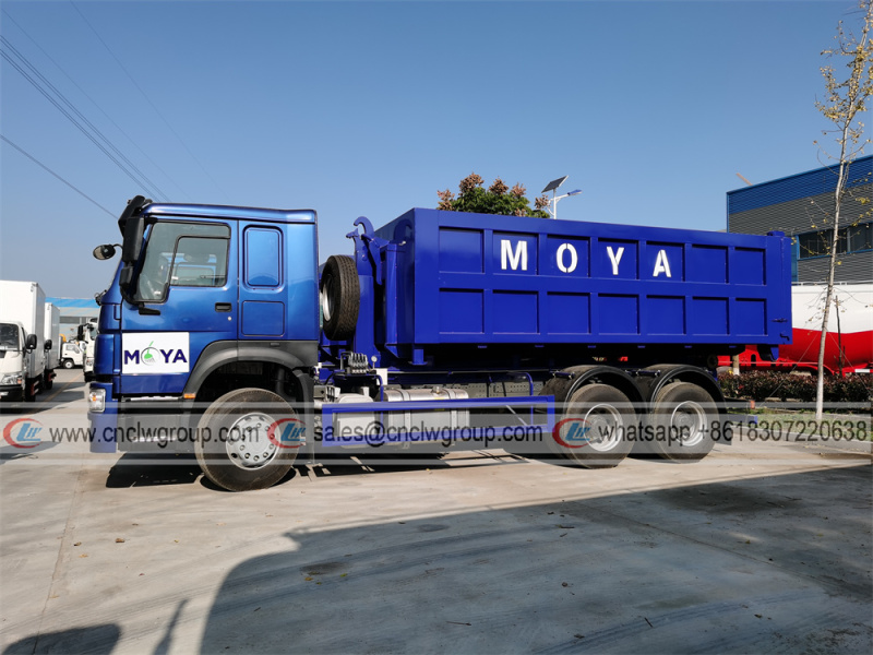 HOWO 6x4 Hook Lift Waste Truck