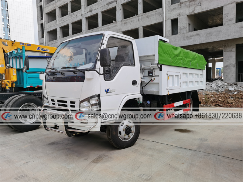 ISUZU NPS 4x4 4-Tons Dump Truck