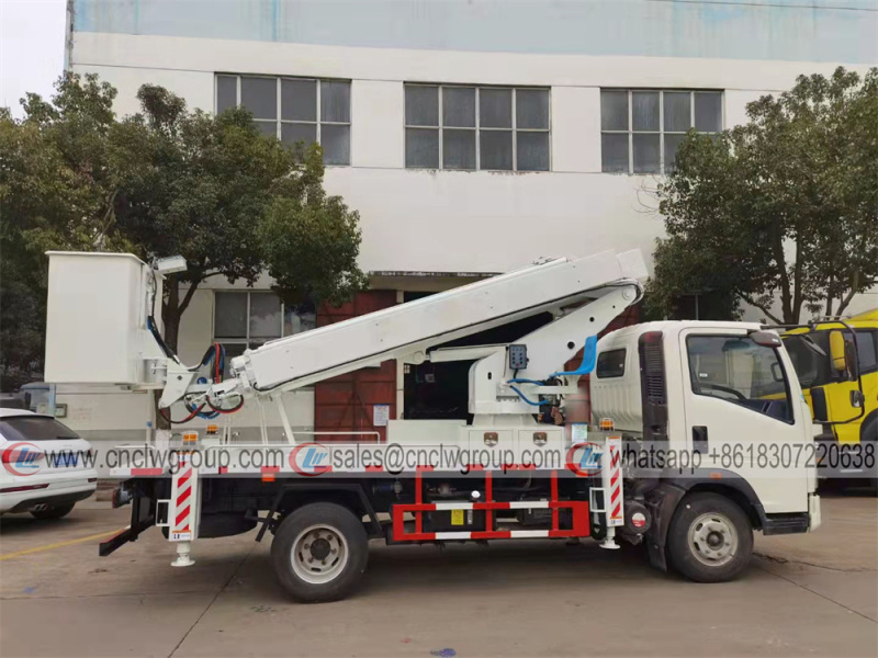 Sinotruk HOWO 16m Insulated Aerial Truck