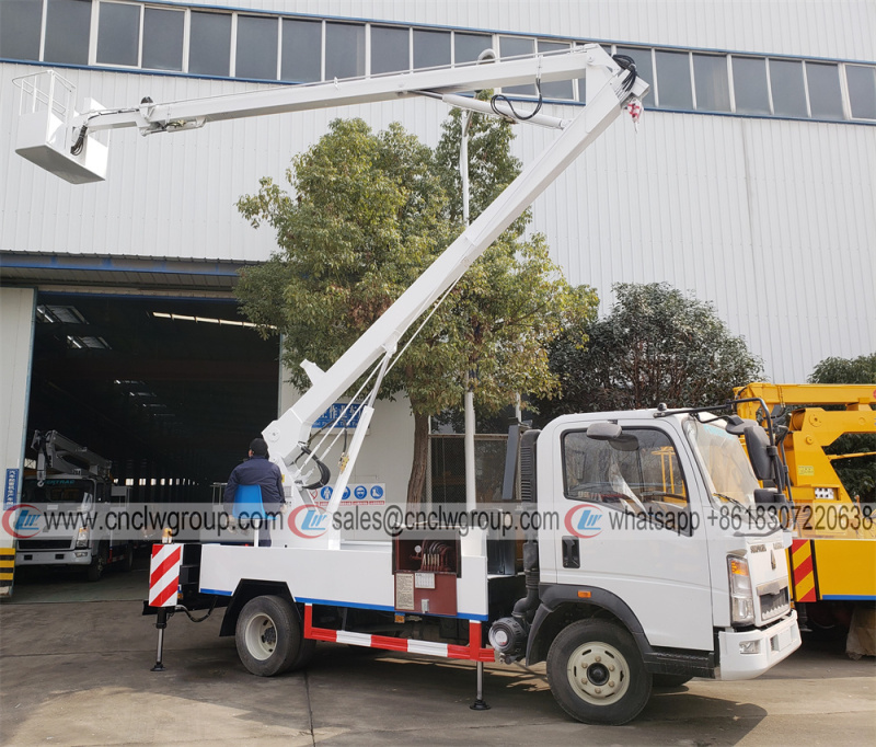 Sinotruk HOWO Euro4 18m Aerial Work Platform Truck