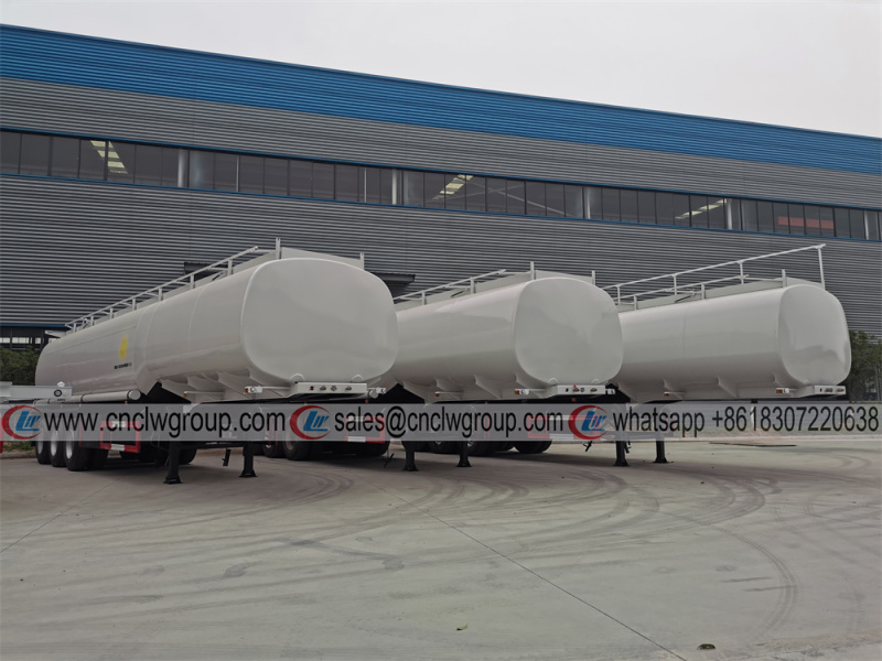 CLW9403GYY 42000 liter Fuel Tank Trailer