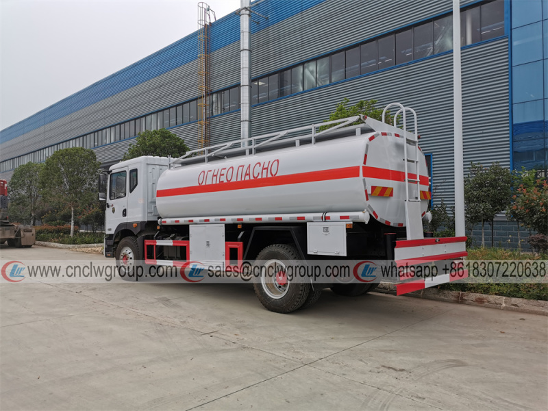 Dongfeng 11000 liter Fuel Refilling Truck