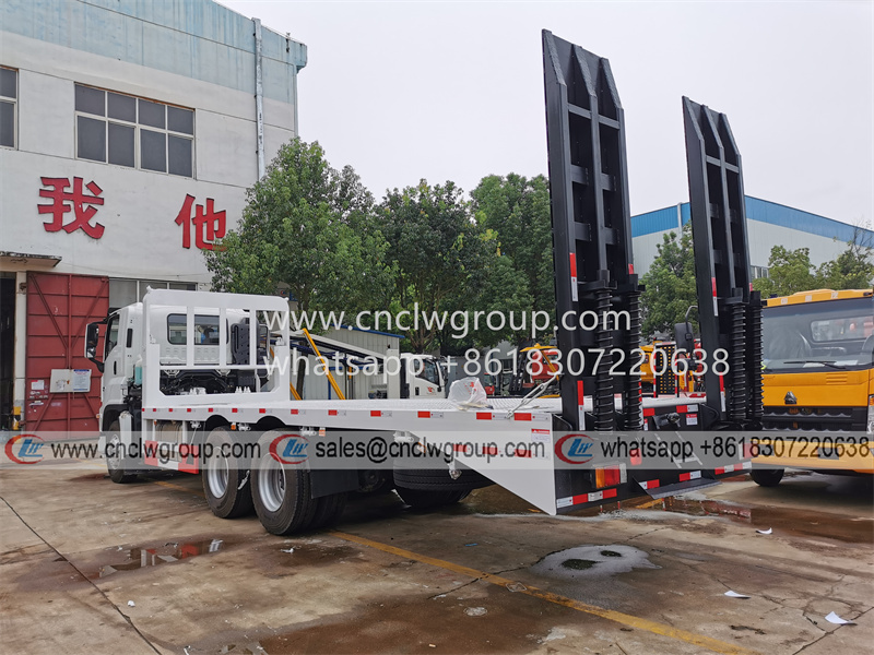 ISUZU 10 Wheeler Self Loading Flatbed Truck