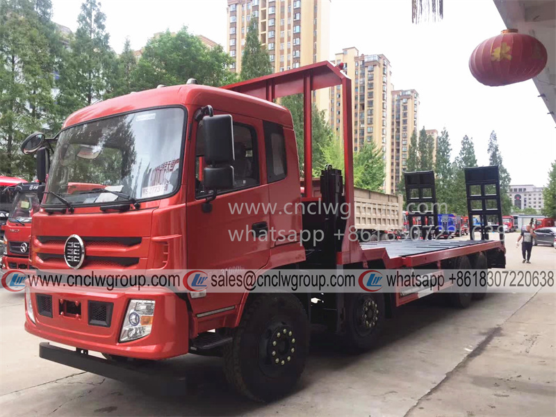 Chengli 8x4 30-40 Tons Self Loading Truck with Winch