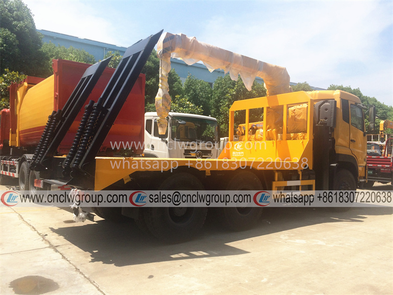 Dongfeng 6x4 20-25 Tons Flatbed Truck with Crane