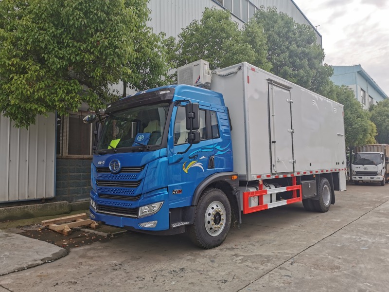 First Automobile Works Jiefang 20feet 10 ton Fridge Van Reefer Vehicle Box Truck