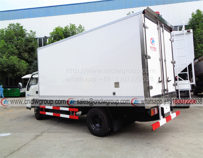 JMC 3 tons chiller freezer van reefer trucks for sale