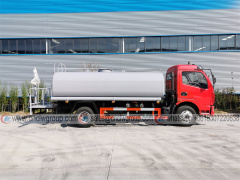 Dongfeng RHD 6000 liter New Water Sprinkler Truck Cost Efficient Water Tank Trucks