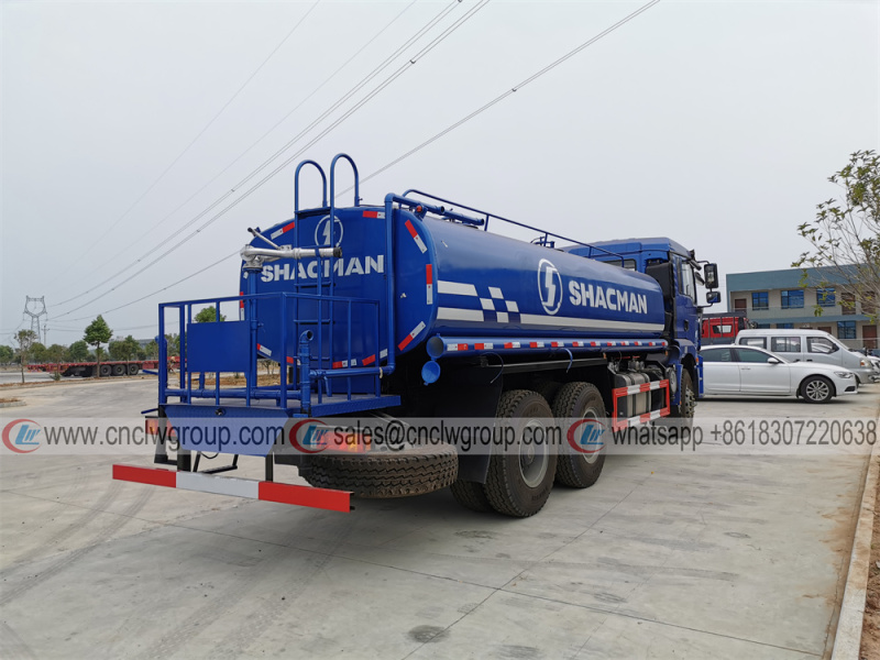 SHACMAN 18000l water bowser water tank truck for sale