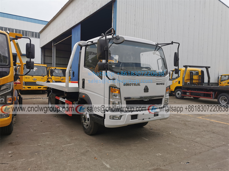 Sinotruk HOWO 3 ton tow truck road rescue service wrecker towing truck
