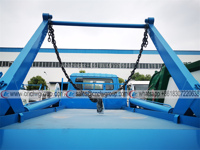 Dongfeng RHD 10 tons swing arm skip loader lorry truck for sale