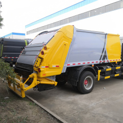 Dongfeng D9 Cummins 190hp industry trash garbage compactor for sale