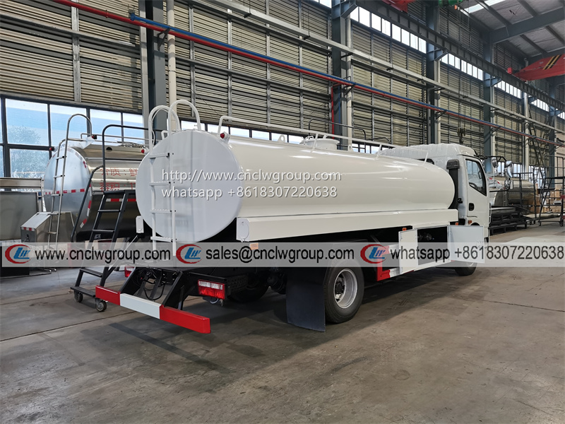 Cheap DFAC 7cbm Stainless Steel Bulk Potable Drinking Water Can Bowser Trucks for sale