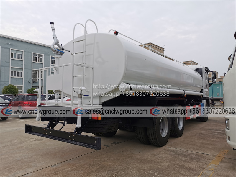 New ISUZU VC61 GIGA 25000 liter Water Tanker Bottle Cart Sprinkler Truck for sale