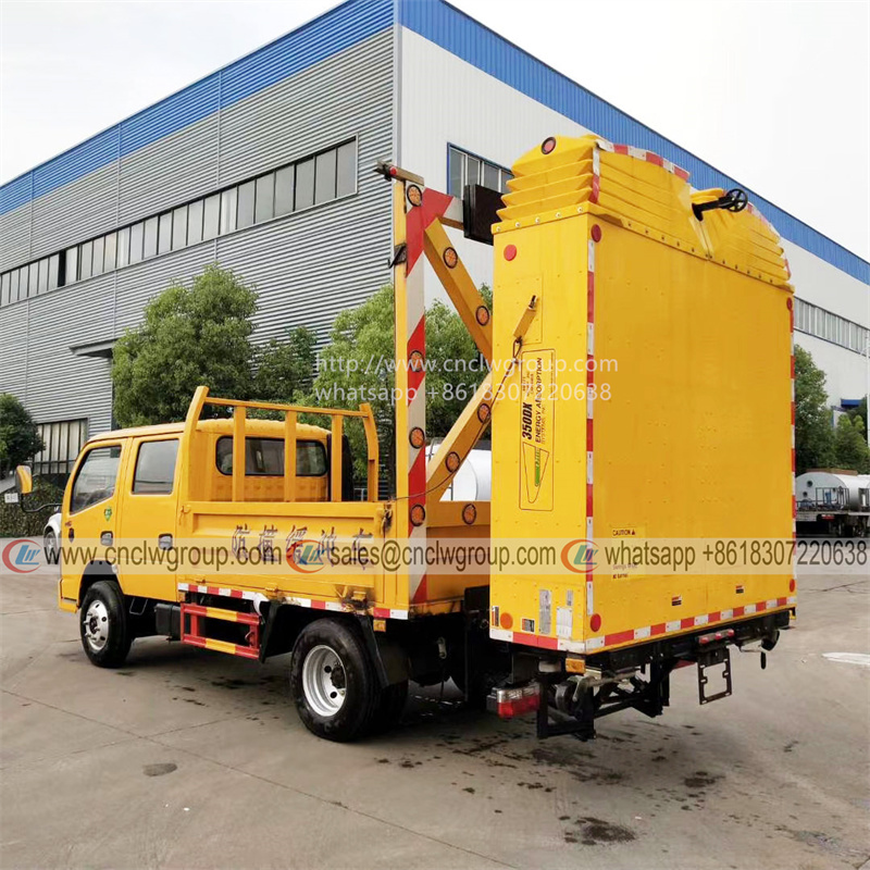 Dongfeng 4x2 anti collision buffer truck mounted 70km per hour speed car carsh attenuator for highway or city road workers protection