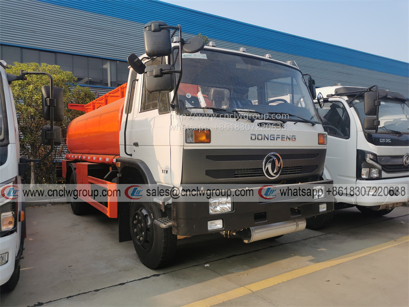 Dongfeng 9m3 10m3 Diesel Carrier Tanker Refueling Truck with fuel dispenser for sale