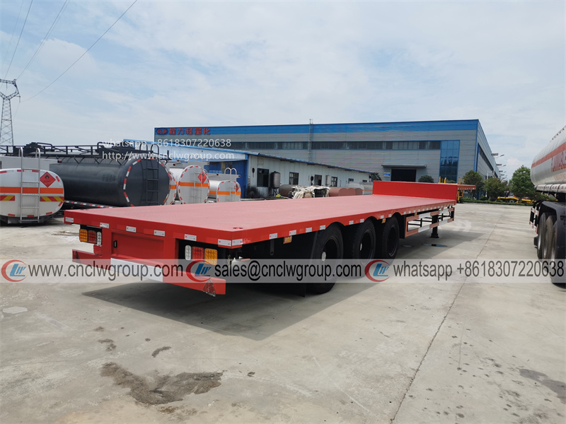 Chengli CLW 3-axle lowbed 40 ton 60 ton straight flat bed board container carrier low bed deck platform semi trailer for sale
