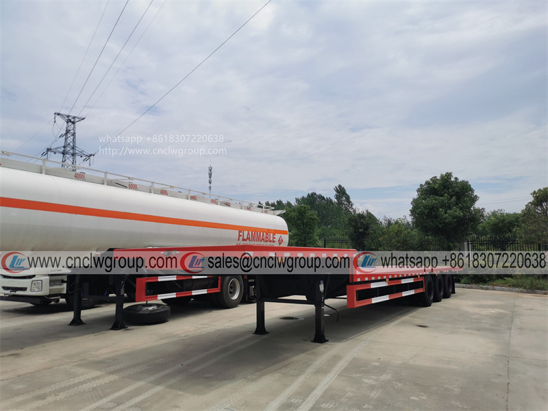 Chengli CLW 3-axle lowbed 40 ton 60 ton straight flat bed board container carrier low bed deck platform semi trailer for sale