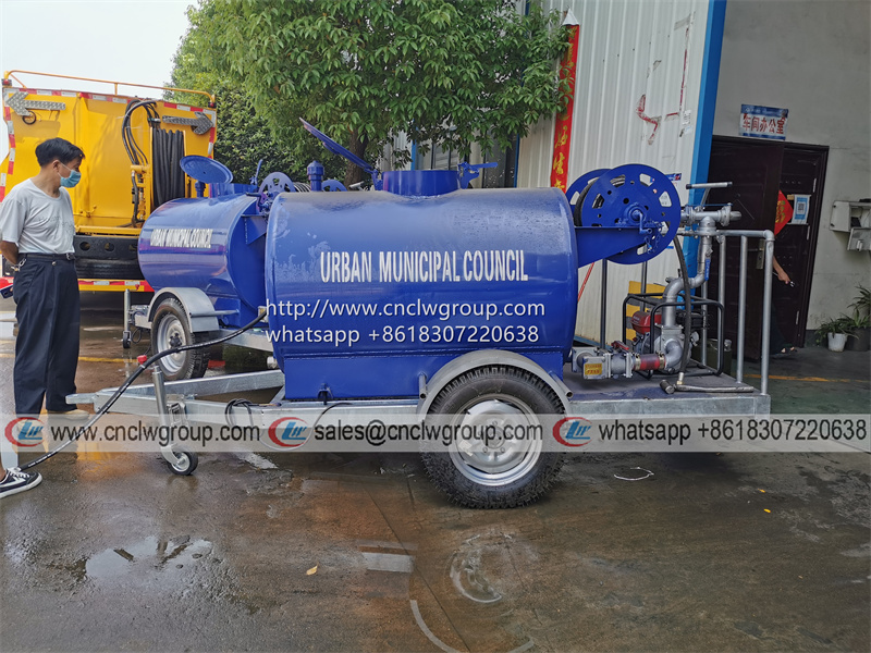 1500 2000 liter mini trailer type water bowser tanker trailer for sale