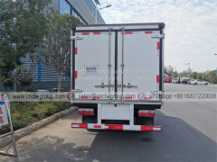 Dongfeng 4x2 5 ton refrigerated lorry with insulation van truck for sale