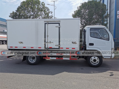Dongfeng 4x2 5 ton refrigerated lorry with insulation van truck for sale
