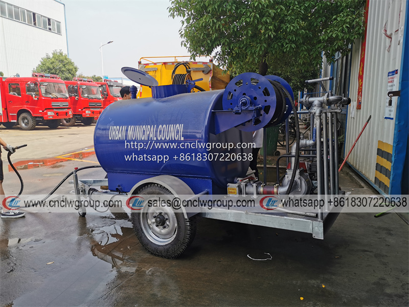 1500 2000 liter mini trailer type water bowser tanker trailer for sale