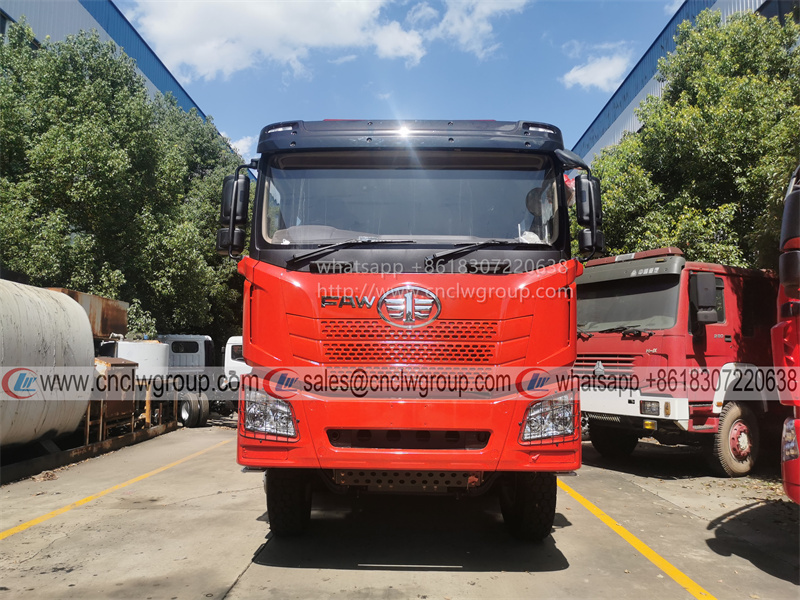 FAW Jiefang 8x4 Heavy Duty Fire Engine 22000 liter Water Tanker Pumper Fire Fighting Truck for Sale