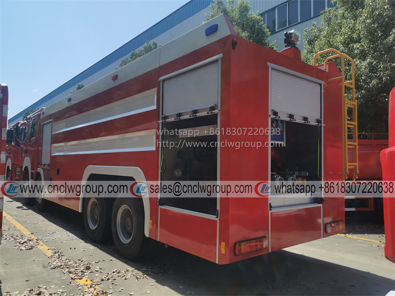 FAW Jiefang 8x4 Heavy Duty Fire Engine 22000 liter Water Tanker Pumper Fire Fighting Truck for Sale