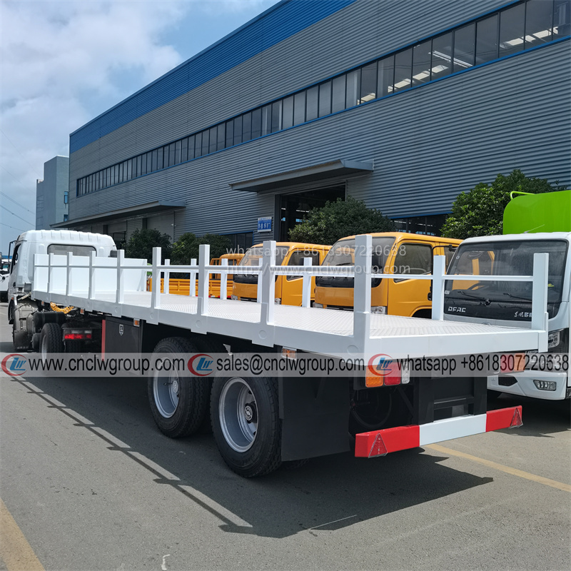 Dongfeng 4x2 small light tractor head with 2 axle 20 ton flatbed cargo semi trailer