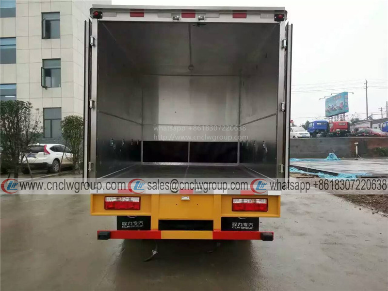 Dongfeng 4x2 10 ton dangerous goods van explosives Flammable gas LPG cylinders carrier van truck for sale