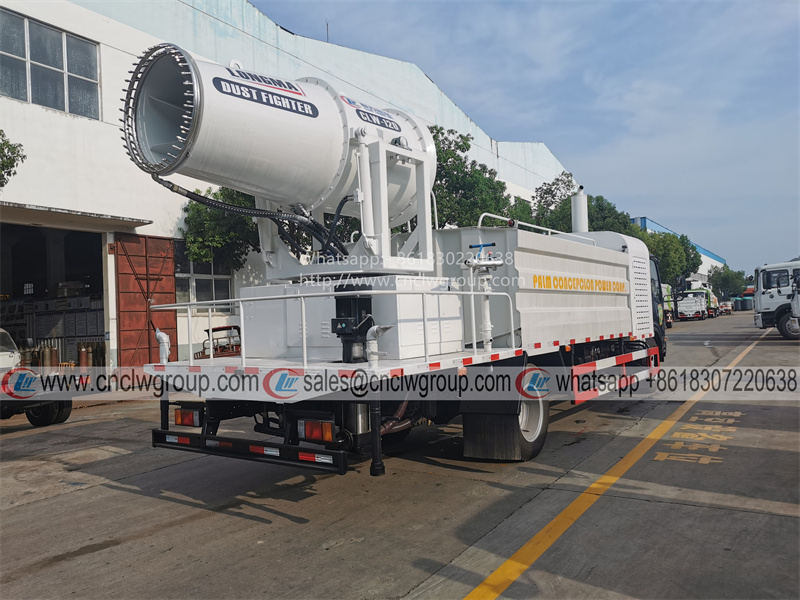 ISUZU 6000 liter 100m dust control water tanker with mist fog cannon sprayer truck