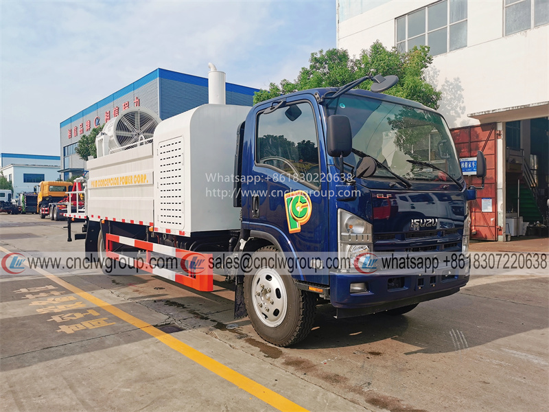 ISUZU 6000 liter 100m dust control water tanker with mist fog cannon sprayer truck