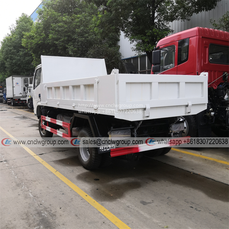 Cheap DFAC Dongfeng RHD 4x4 3~5 ton garbage dumper off road 4WD waste tipper 4x4 dump truck for sale