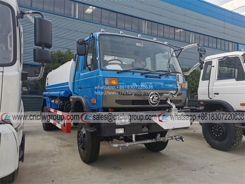 Dongfeng RHD 4x4 4WD 10000 liter water bowser sprinkler truck front mounted electric water cannon for sale