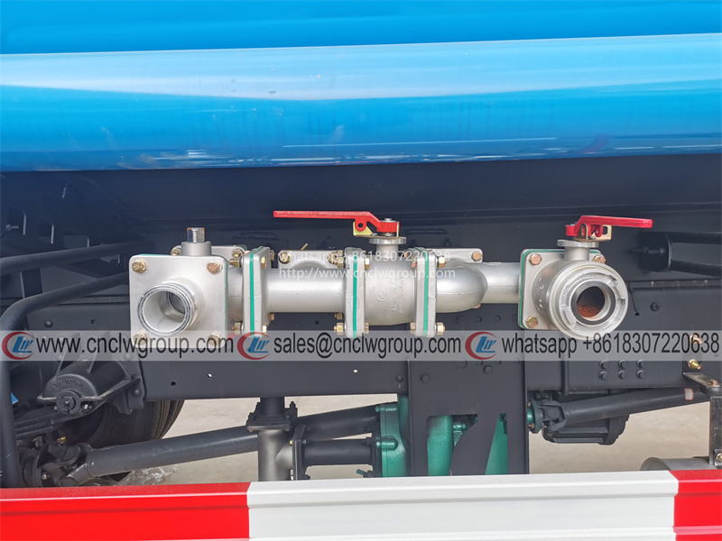 Dongfeng RHD 4x4 4WD 10000 liter water bowser sprinkler truck front mounted electric water cannon for sale