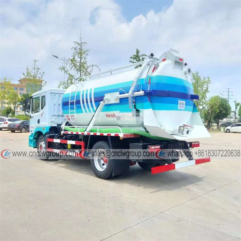 Dongfeng D9 Euro5 4x2 11000 liter Vacuum Septic Cleaner Sewage Suction Tanker Truck for sale