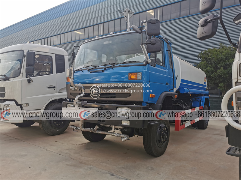 Dongfeng RHD 4x4 4WD 10000 liter water bowser sprinkler truck front mounted electric water cannon for sale
