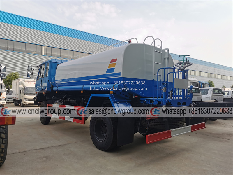 Dongfeng RHD 4x4 4WD 10000 liter water bowser sprinkler truck front mounted electric water cannon for sale
